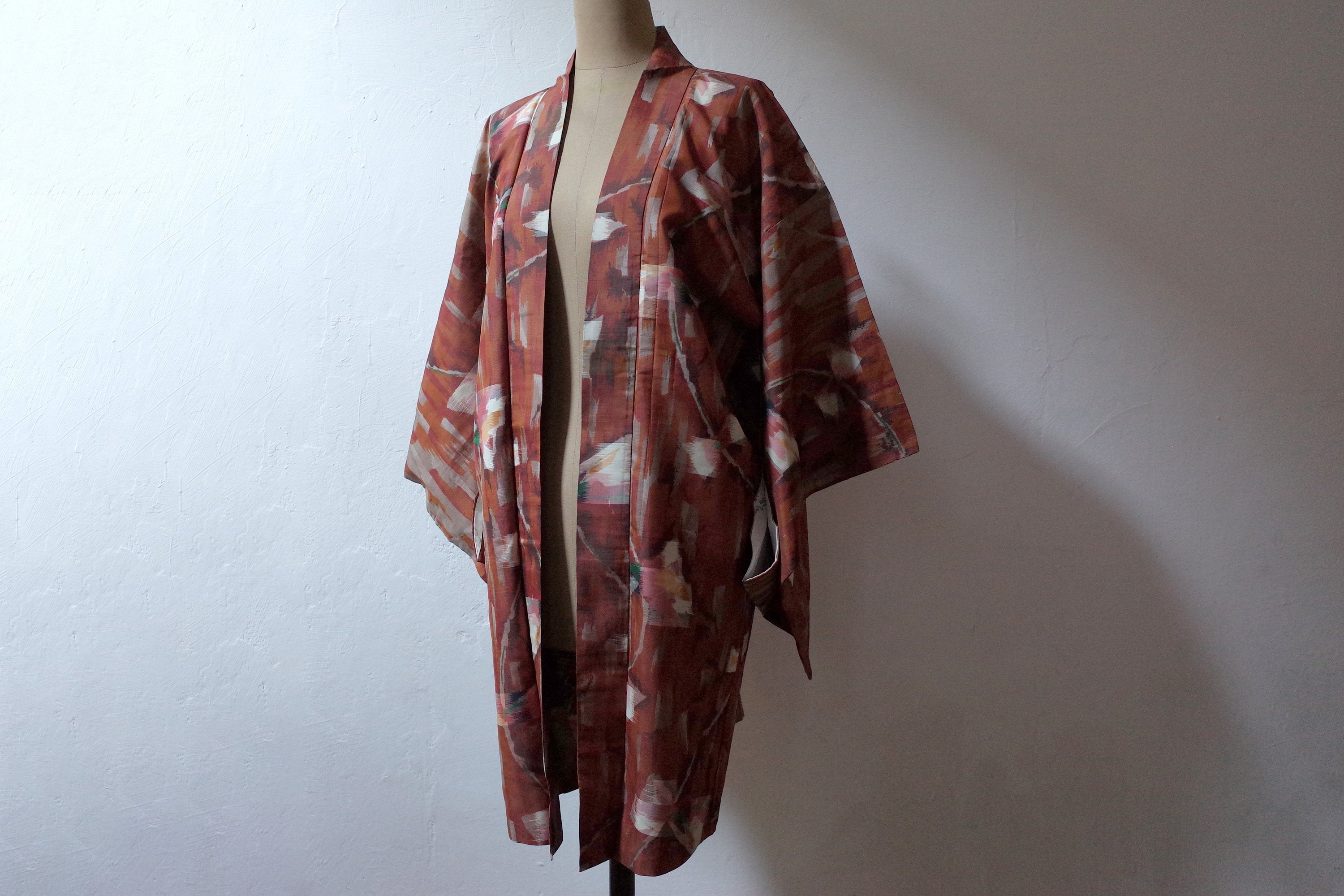 kimono, haori, vintage Japanese kimono jacket, womens silk kimono, kimono cardigan, meisen