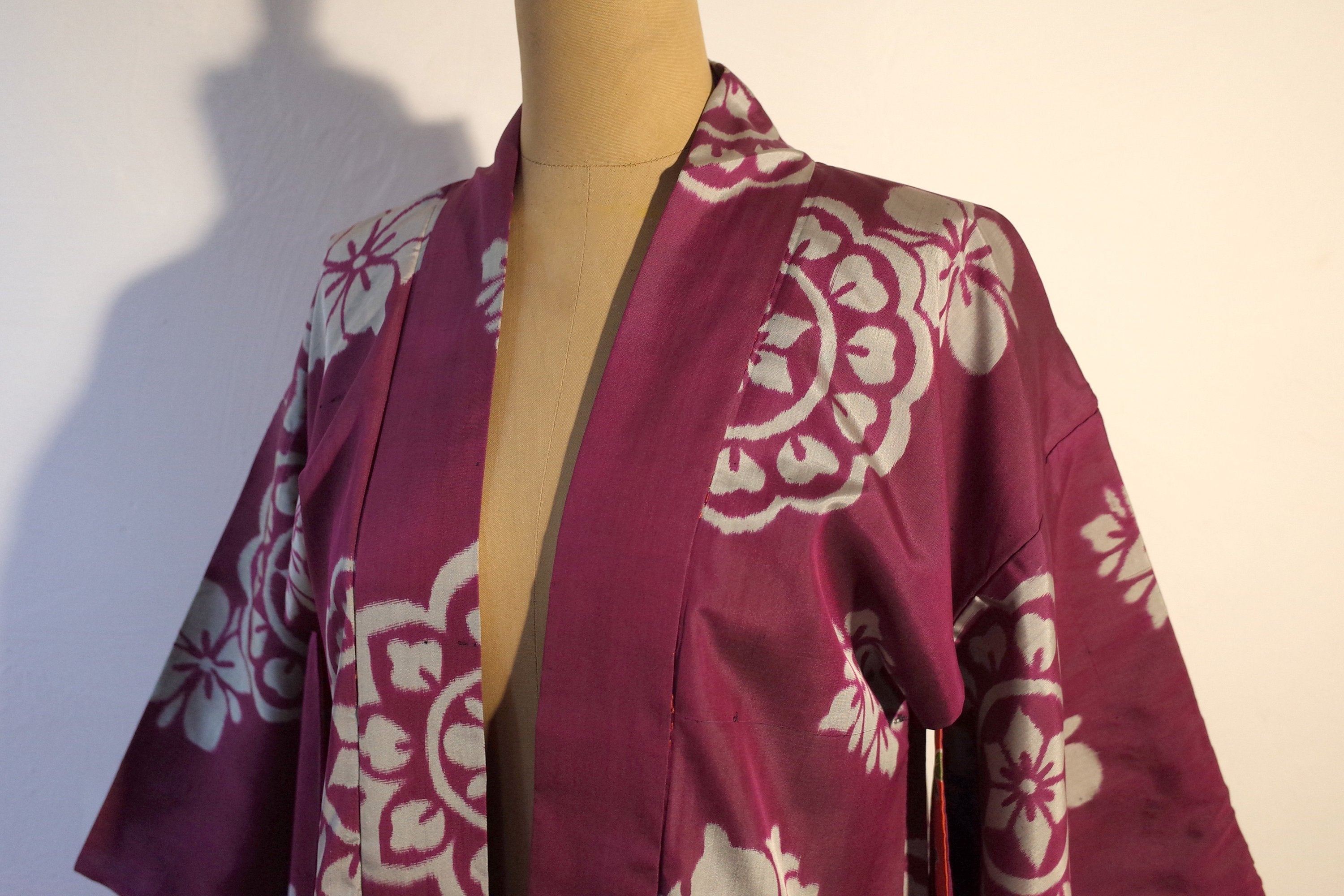 kimono, haori, vintage Japanese kimono jacket, womens silk kimono, kimono cardigan, meisen
