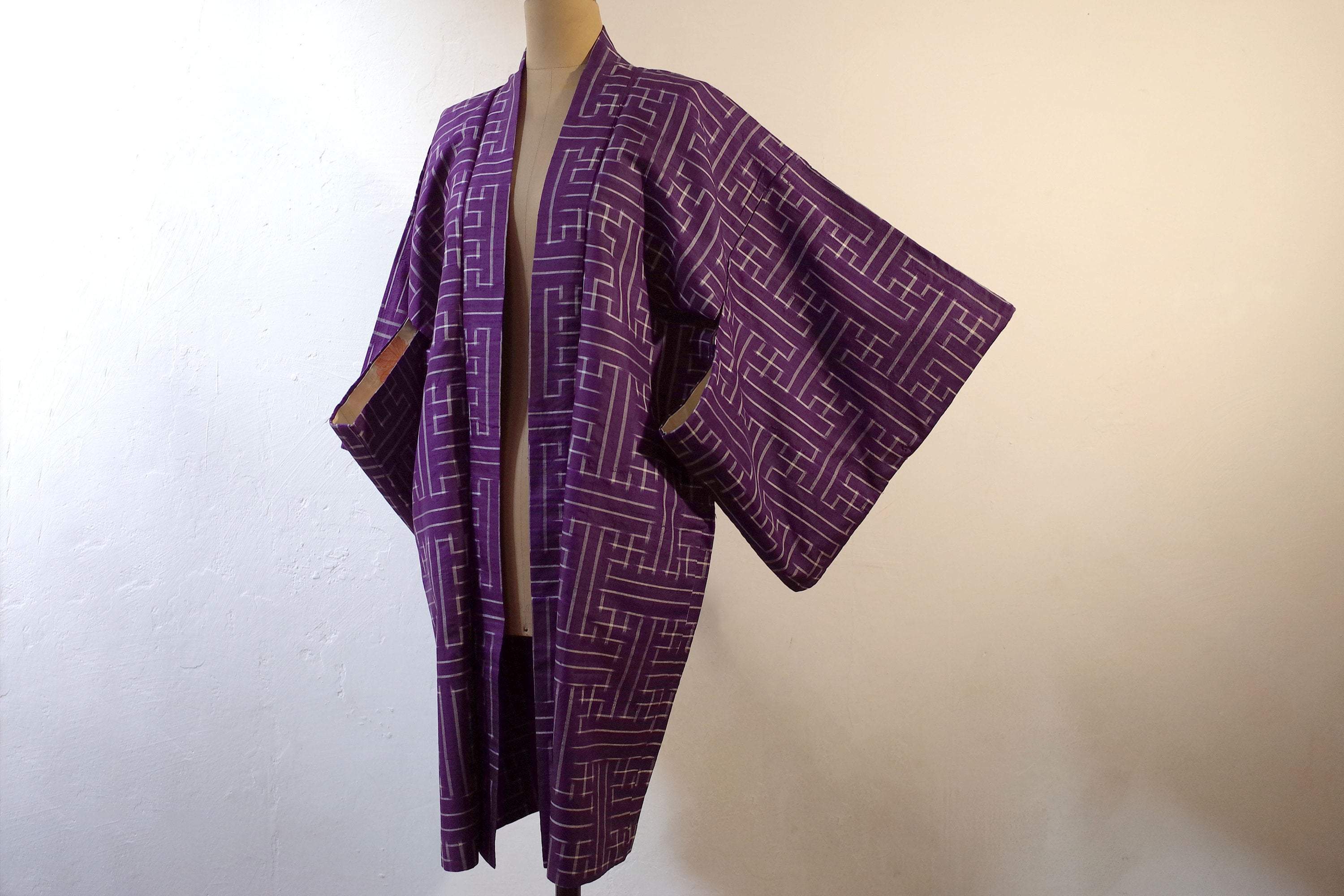 kimono, haori, vintage Japanese kimono jacket, womens silk kimono, kimono cardigan, tsumugi, embroidery